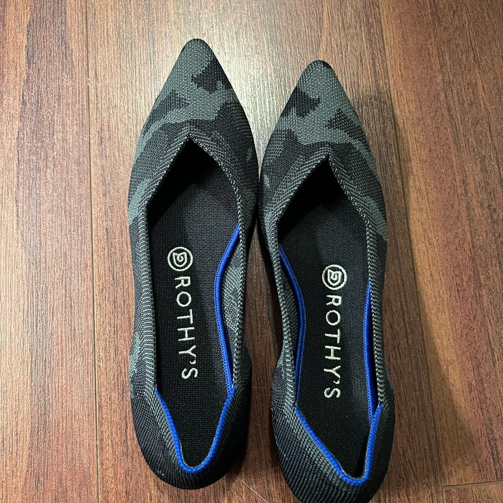 Rothy’s Retired Grey Camo The Point Flats NWOT